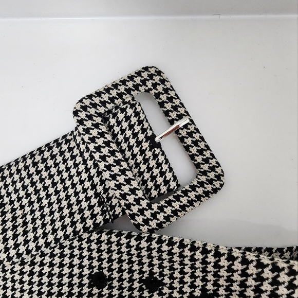 Houndstooth Zara Dress - Picture 9 of 10